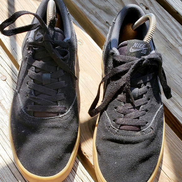 nike check solar mens